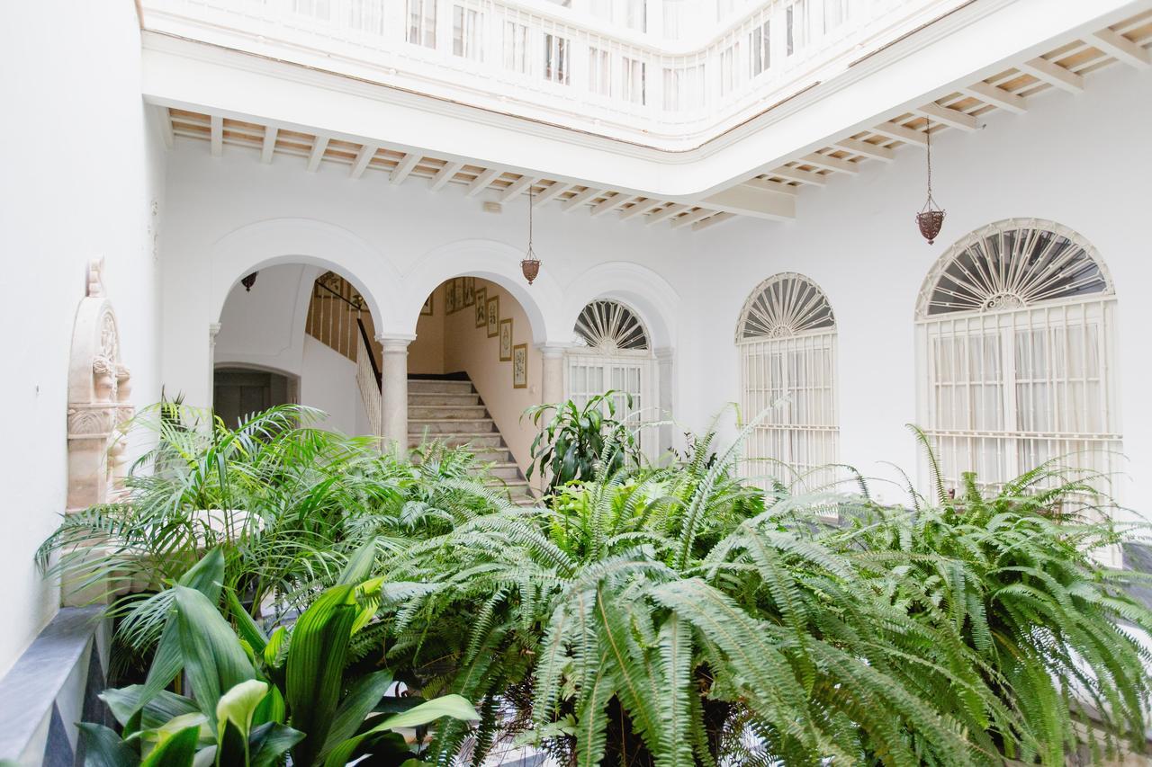 Apartamentos La Botanica, 카디스 외부 사진