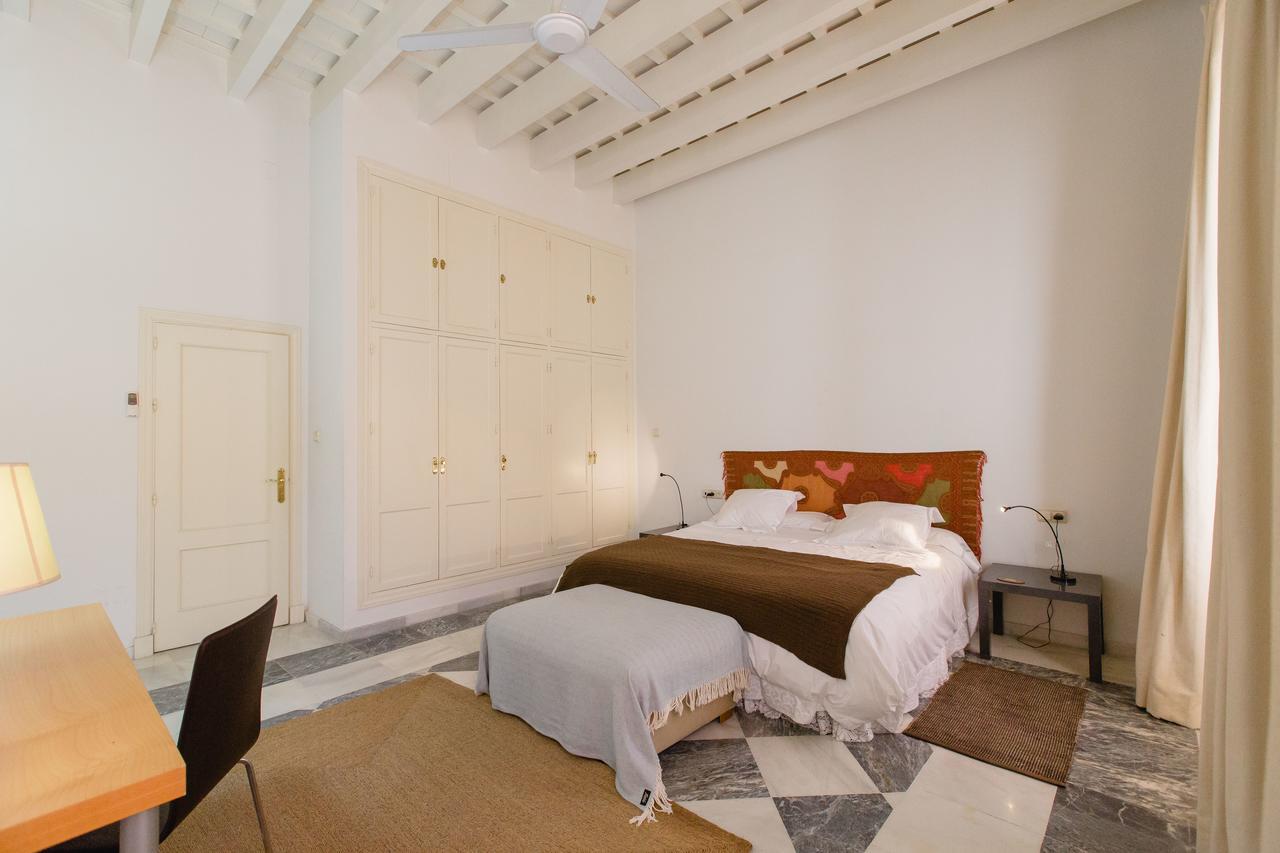 Apartamentos La Botanica, 카디스 외부 사진