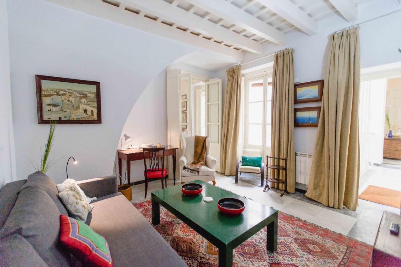 Apartamentos La Botanica, 카디스 외부 사진