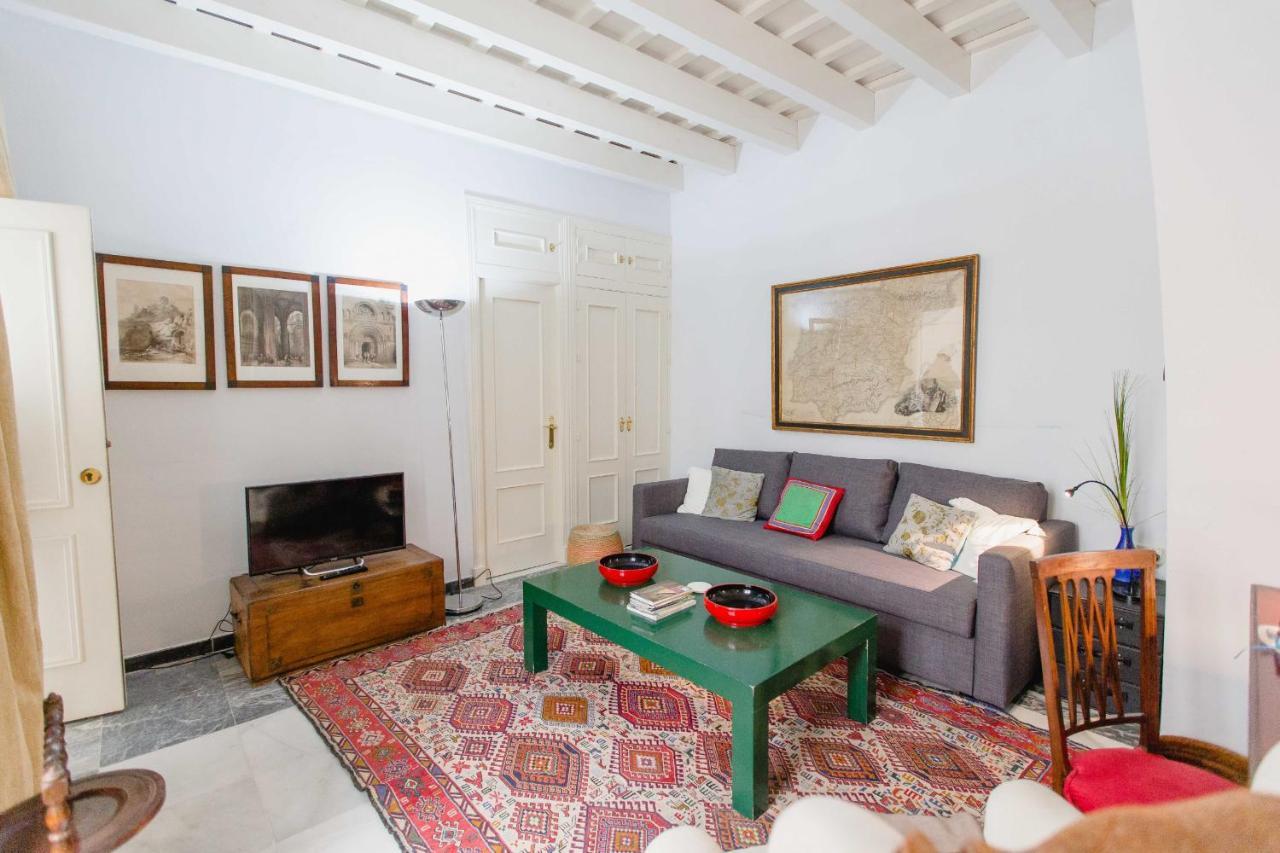 Apartamentos La Botanica, 카디스 외부 사진